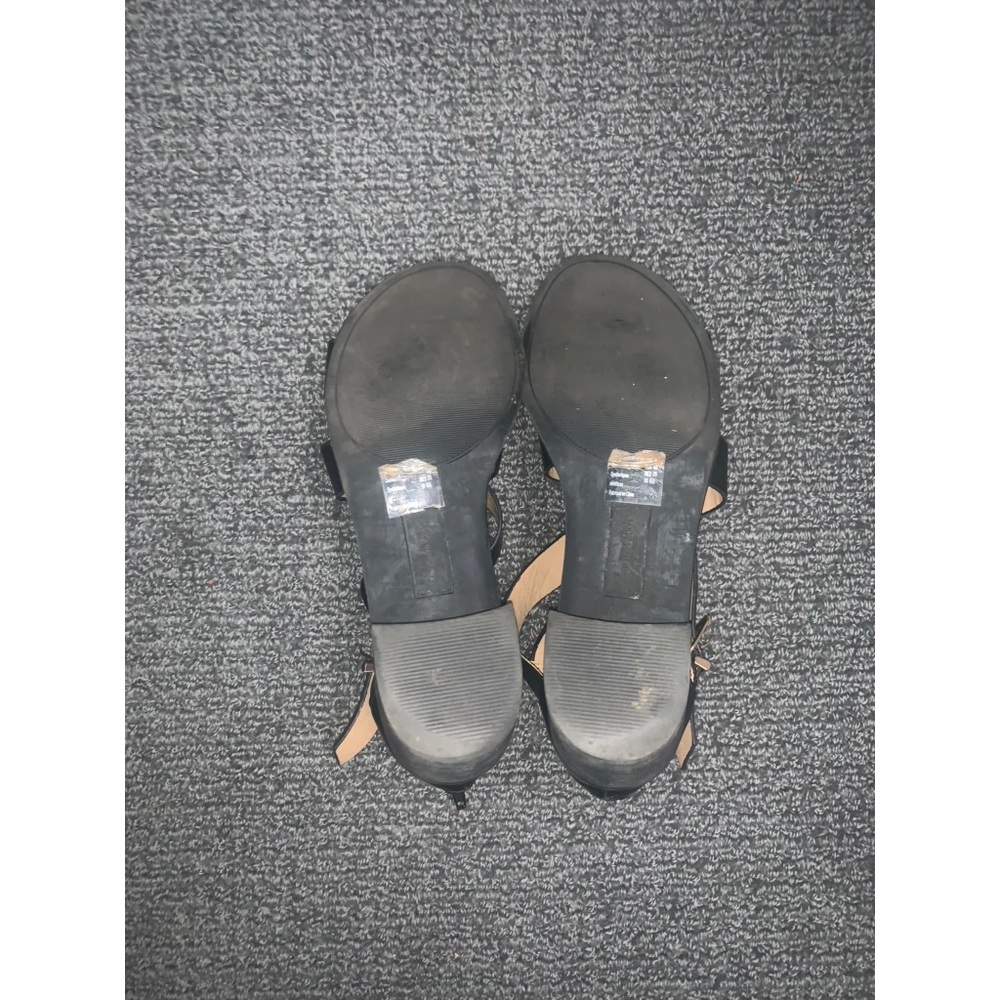 Snadles - Picture 4 of 4